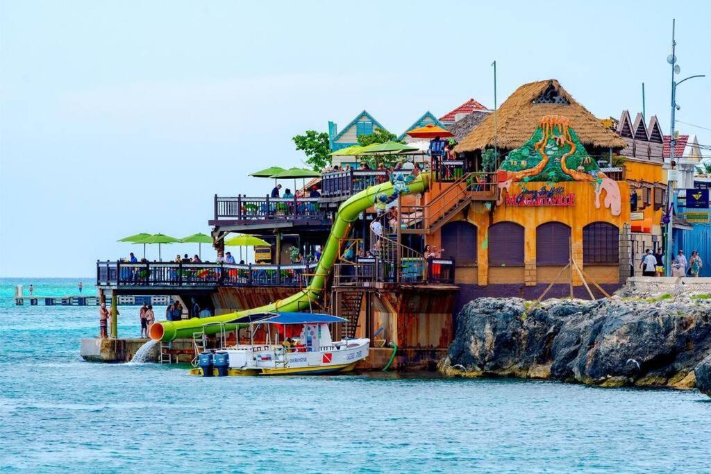 Falcon Islandview - Airport Pickup Available - 24Security มอนเทโกเบย์ ภายนอก รูปภาพ
