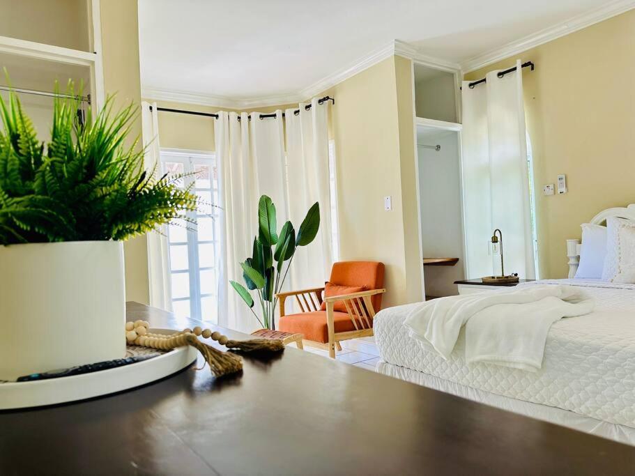 Falcon Islandview - Airport Pickup Available - 24Security มอนเทโกเบย์ ภายนอก รูปภาพ