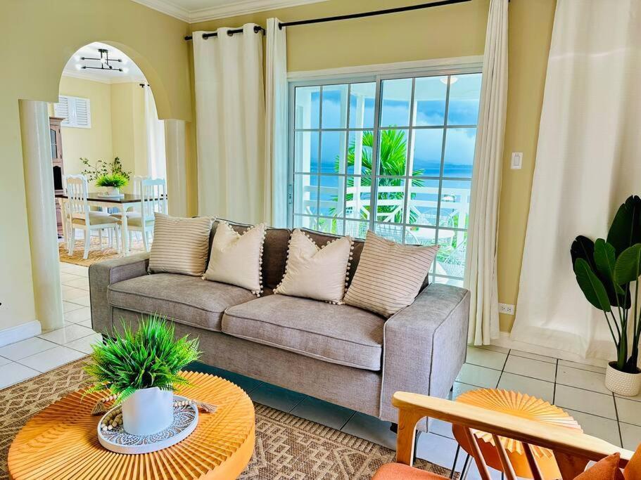 Falcon Islandview - Airport Pickup Available - 24Security มอนเทโกเบย์ ภายนอก รูปภาพ